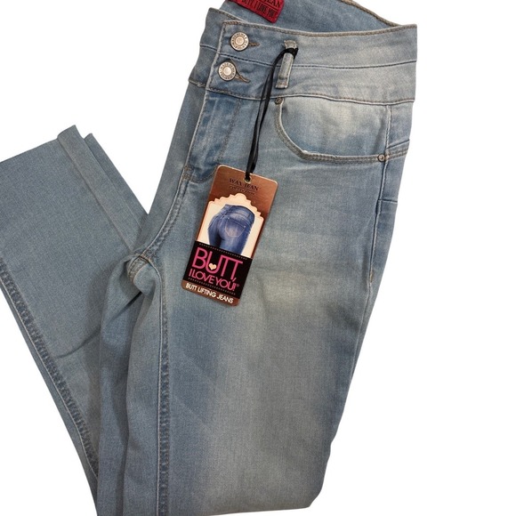 WAX JEAN Collection Light Wash Butt Lifting Jeans Style 90065 Size 7 - Picture 8 of 8